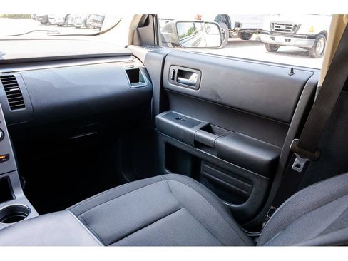 Used 2013 Ford Flex SE FWD image 14