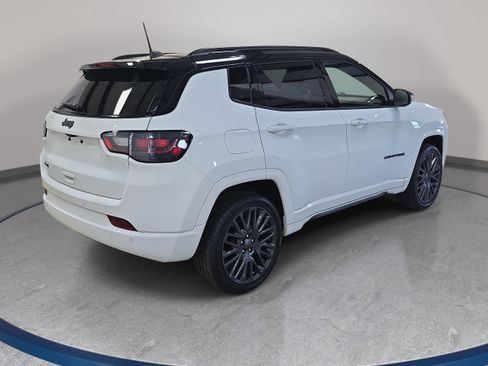 Used 2023 Jeep Compass High Altitude AWD/4WD image 6