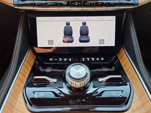 Certified 2024 Jeep Grand Wagoneer L Series III AWD/4WD image 27