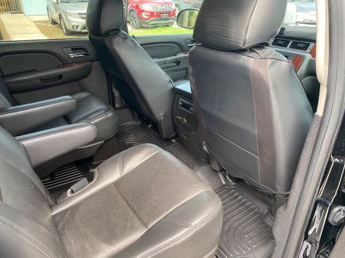 Used 2013 Chevrolet Suburban LTZ RWD image 20