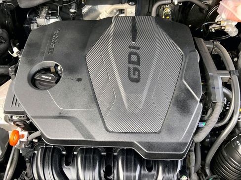 Used 2023 Kia Sorento LX image 31