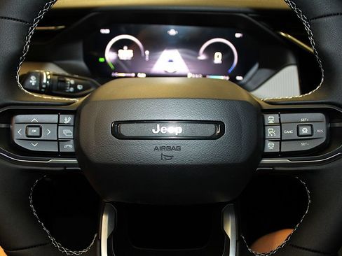 New 2026 Jeep Cherokee Laredo AWD/4WD image 11
