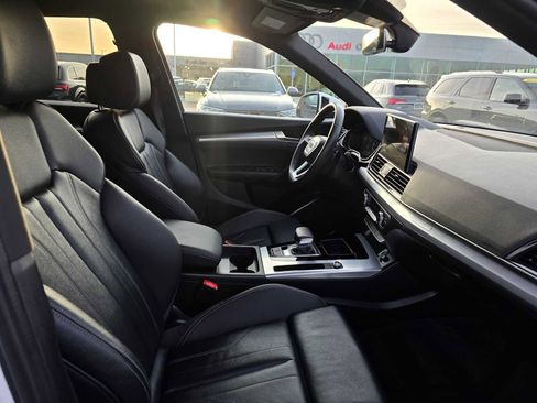 Used 2025 Audi Q5 2.0T Premium image 12