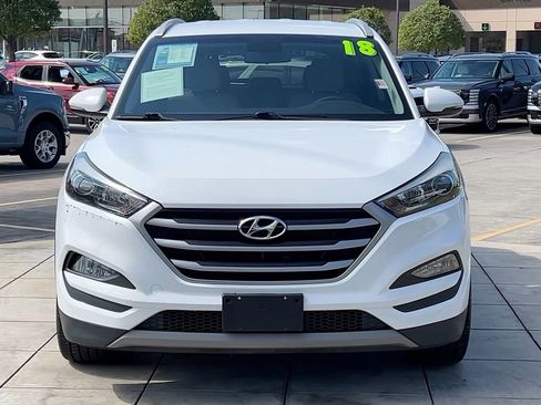 Used 2018 Hyundai Tucson Sport image 11