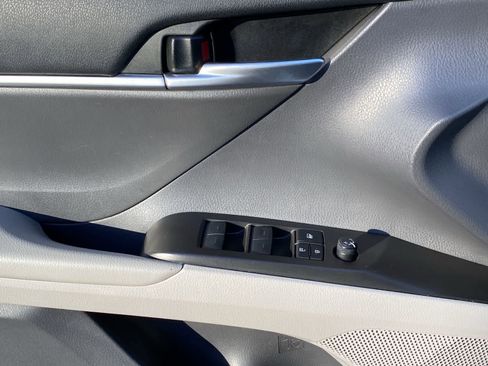 Used 2023 Toyota Camry LE image 21