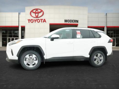 New 2025 Toyota RAV4 XLE image 8