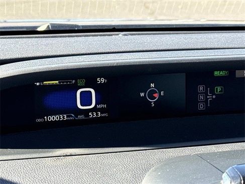 Used 2018 Toyota Prius Three image 28