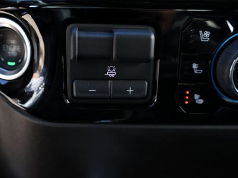 Certified 2025 Chevrolet Silverado 1500 High Country w/ Technology Package image 35