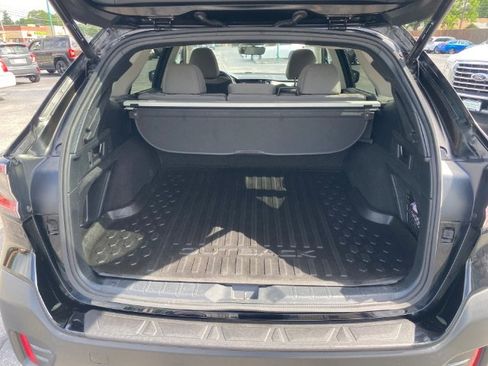 Used 2022 Subaru Outback Premium AWD/4WD image 12