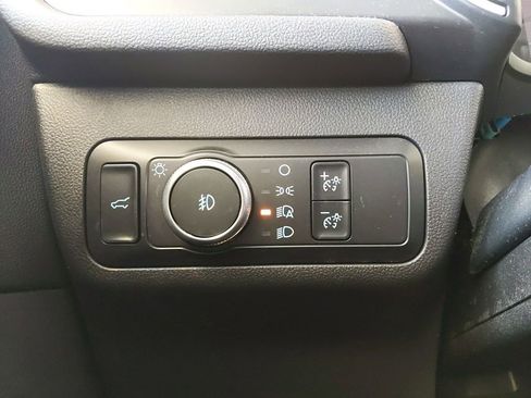 Used 2020 Ford Escape SEL AWD/4WD image 25