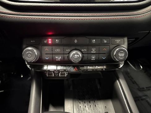 Used 2025 Dodge Durango R/T image 21