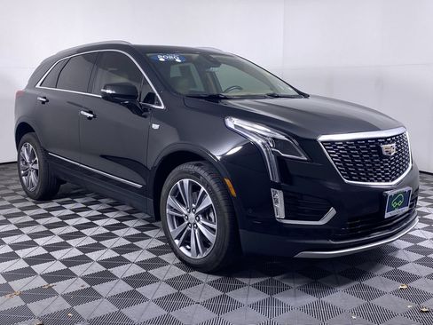 Certified 2020 Cadillac XT5 Premium Luxury w/ Platinum Package AWD/4WD image 30