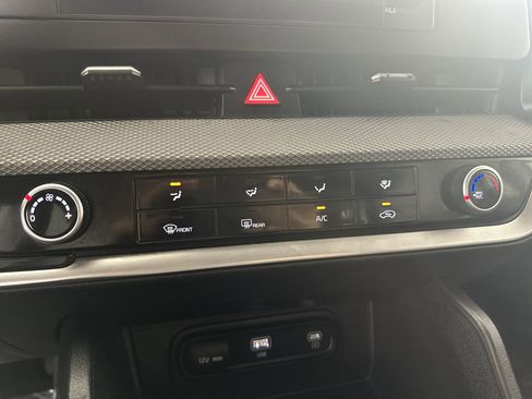 Used 2023 Kia Sportage LX image 23