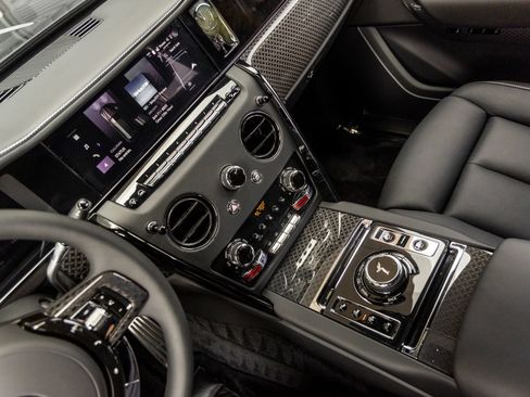 New 2027 Rolls-Royce Cullinan Black Badge AWD/4WD image 37
