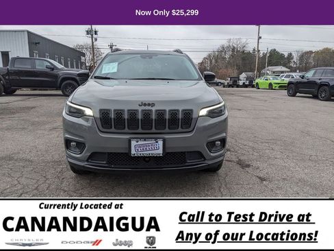 Used 2023 Jeep Cherokee Altitude Lux image 7