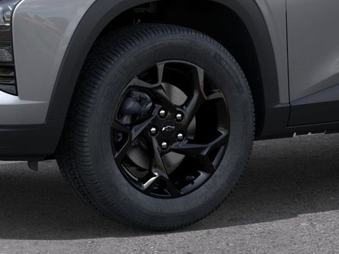 New 2026 Chevrolet Trax LT w/ Driver Confidence Package FWD image 9