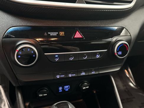 Used 2019 Hyundai Tucson SE image 17