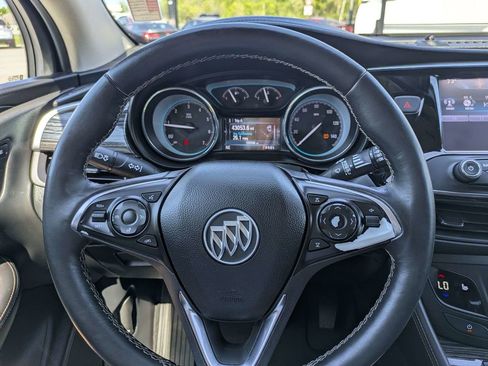 Used 2017 Buick Envision Essence FWD image 28