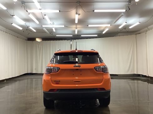 New 2026 Jeep Compass Latitude w/ Sun and Sound Group AWD/4WD image 7