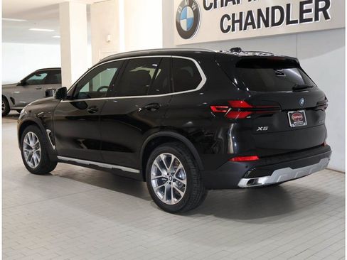 Used 2026 BMW X5 xDrive50e w/ Premium Package AWD/4WD image 5