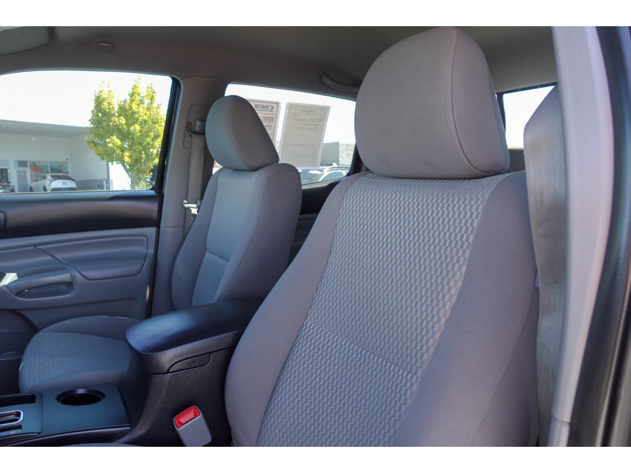 Used 2014 Toyota Tacoma PreRunner w/ Convenience Package RWD image 11