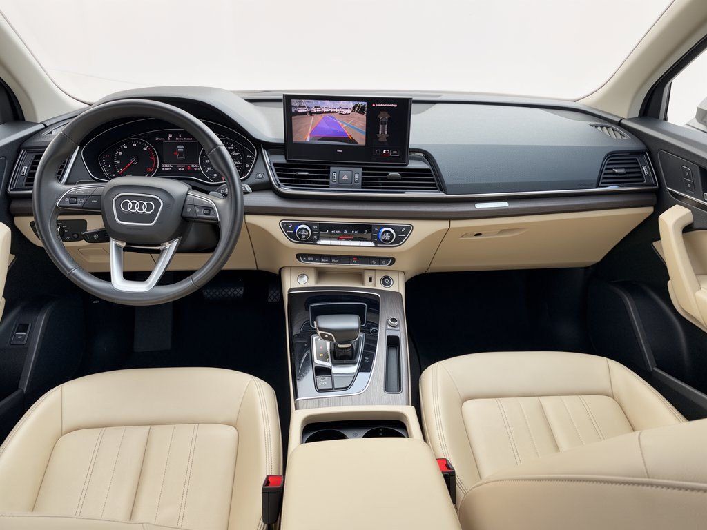 Used 2023 Audi Q5 2.0T Premium w/ Convenience Package AWD/4WD image 17