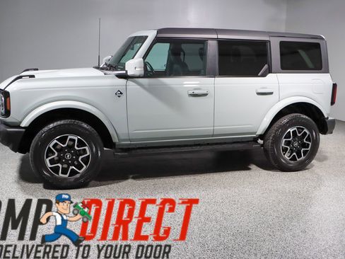 Used 2023 Ford Bronco Outer Banks image 10