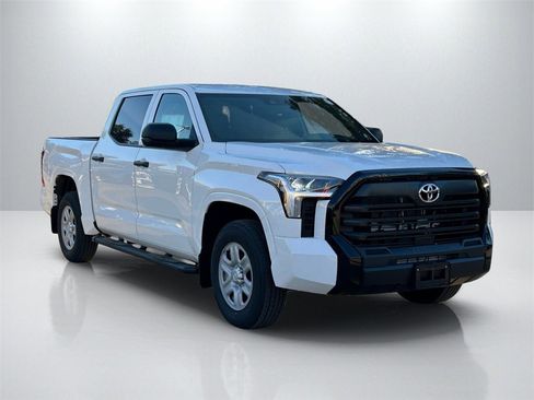 New 2026 Toyota Tundra SR image 3