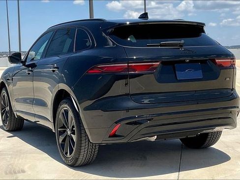 New 2026 Jaguar F-PACE R-Dynamic S image 3