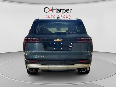 Used 2025 Chevrolet Traverse LT AWD/4WD image 4