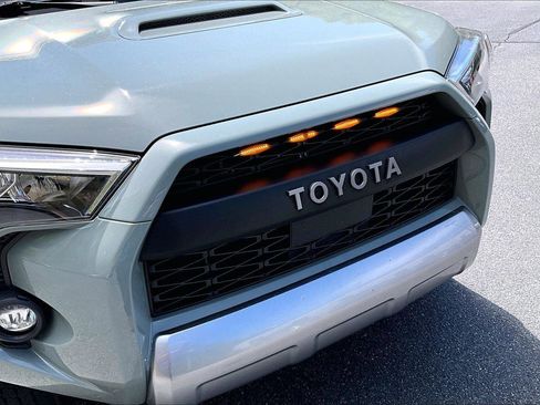 Used 2023 Toyota 4Runner TRD Off-Road Premium w/ Moonroof Package AWD/4WD image 29