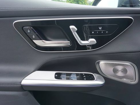 Certified 2025 Mercedes-Benz GLC 300 4MATIC image 10