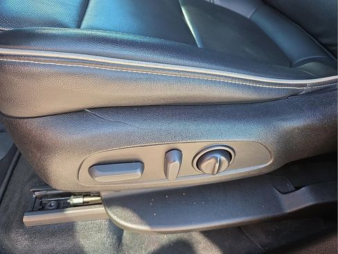 Used 2022 Chevrolet Traverse Premier image 15