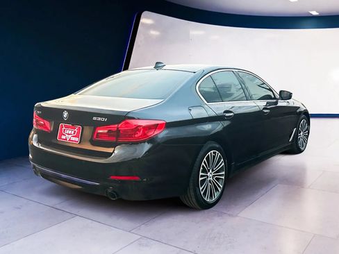 Used 2018 BMW 530i xDrive w/ Premium Package AWD/4WD image 5
