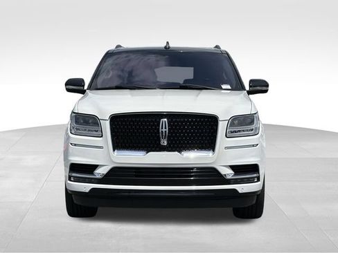 Used 2021 Lincoln Navigator Black Label w/ Special Edition Package AWD/4WD image 8