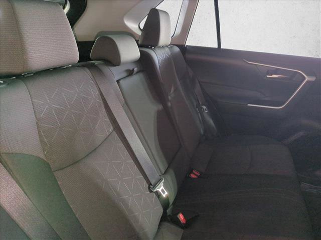 Used 2025 Toyota RAV4 XLE FWD image 18