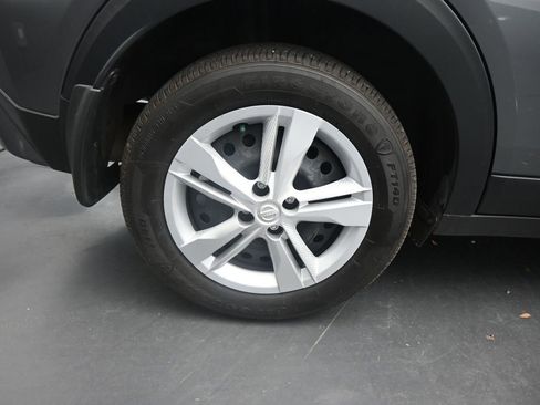 Used 2024 Nissan Kicks S image 20