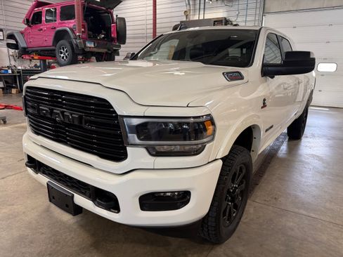 Used 2022 RAM 2500 Laramie w/ Night Edition AWD/4WD image 37