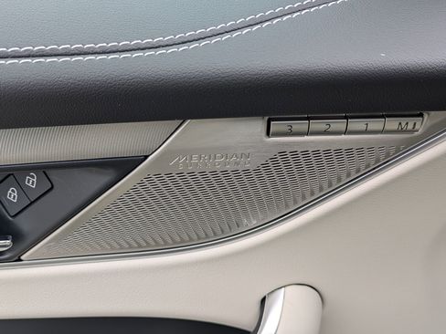 New 2026 Jaguar F-PACE R-Dynamic S image 22