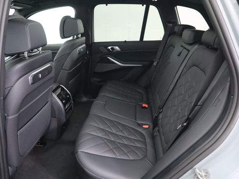 Used 2026 BMW X5 xDrive40i w/ M Sport Package image 23