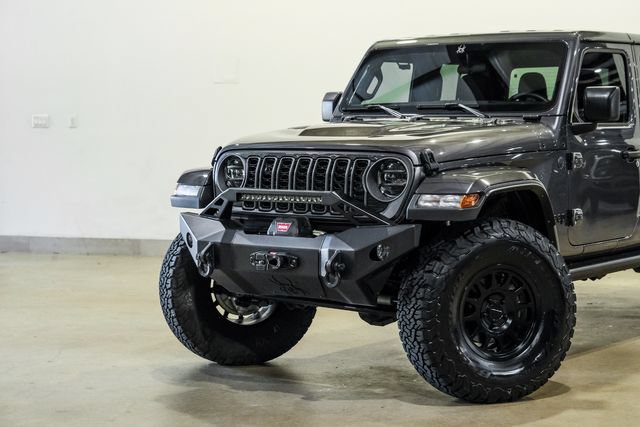 Used 2025 Jeep Gladiator Sport AWD/4WD image 21