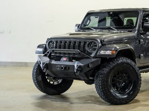 Used 2025 Jeep Gladiator Sport AWD/4WD image 21