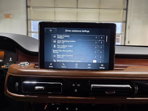 Used 2020 Lincoln Aviator Reserve w/ Equipment Group 202A AWD/4WD image 38