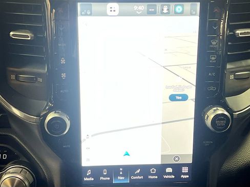 Used 2023 RAM 1500 Laramie image 13