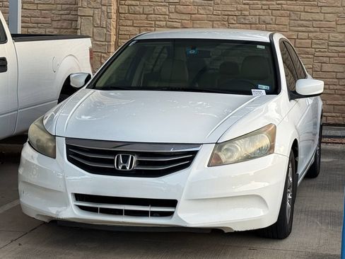Used 2011 Honda Accord SE image 1