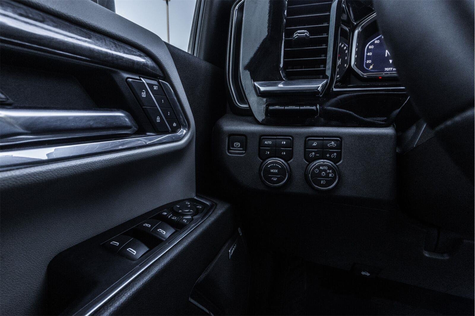 Used 2024 Chevrolet Silverado 3500 LTZ w/ LTZ Convenience Package AWD/4WD image 22