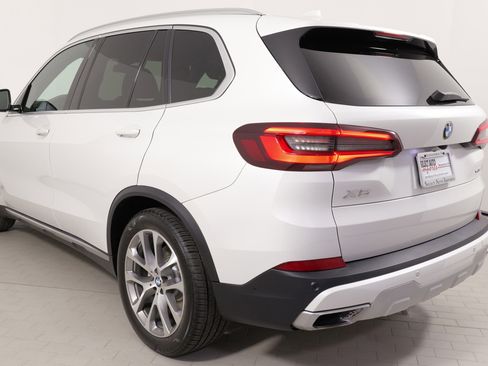 Used 2021 BMW X5 xDrive40i w/ Convenience Package image 15