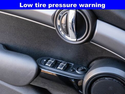 Used 2022 MINI Cooper 4-Door Hardtop image 14