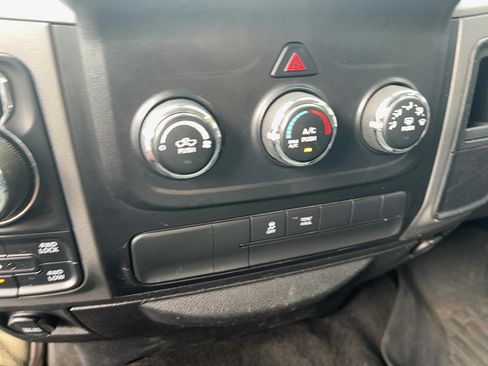 Used 2015 RAM 1500 Express AWD/4WD image 26
