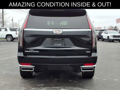 Used 2021 Cadillac Escalade Premium Luxury w/ Driver Assist Tech Package AWD/4WD image 24